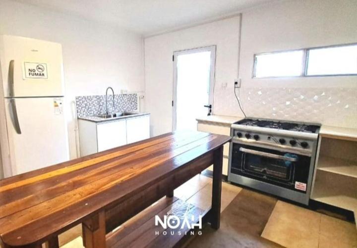 Noah Housing Hostel Santo Tomé Kültér fotó
